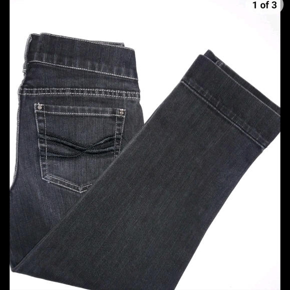 Women's 00 White House Black Market "NOIR" Black Capri Jeans - Picture 2 of 3